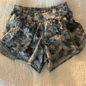 Lululemon hotty hots